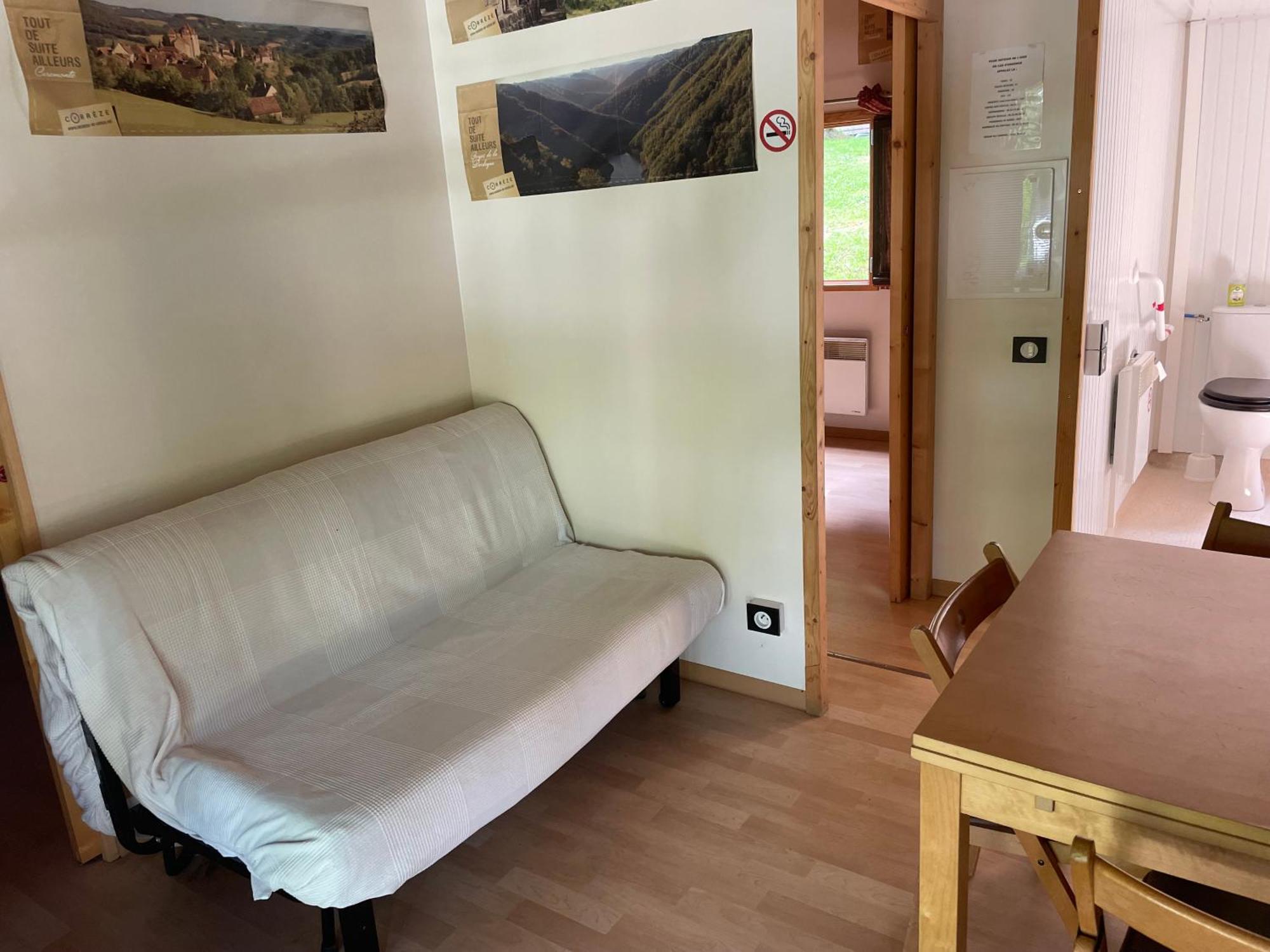 Camping Les Etoiles Saint-Sornin-Lavolps Eksteriør billede