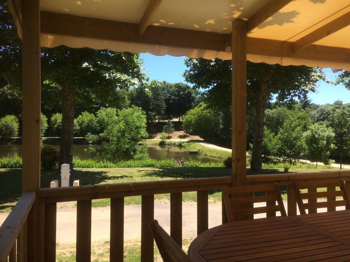 Camping Les Etoiles Saint-Sornin-Lavolps Eksteriør billede