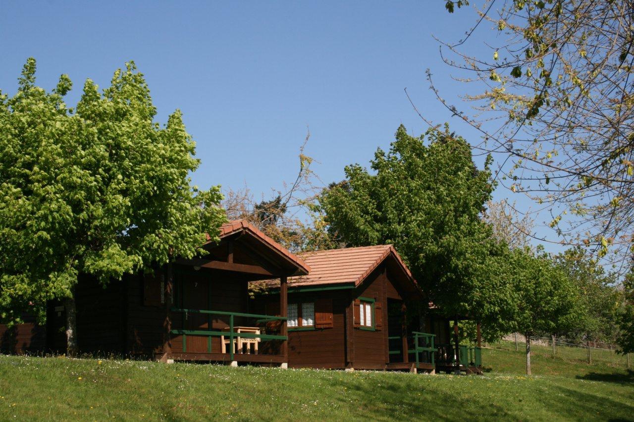Camping Les Etoiles Saint-Sornin-Lavolps Eksteriør billede
